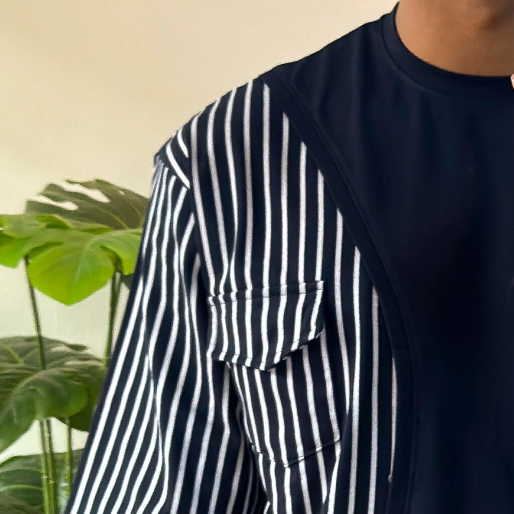0401~Oversized T-shirt with Pockets and Multicolor Graphic Print main image 0