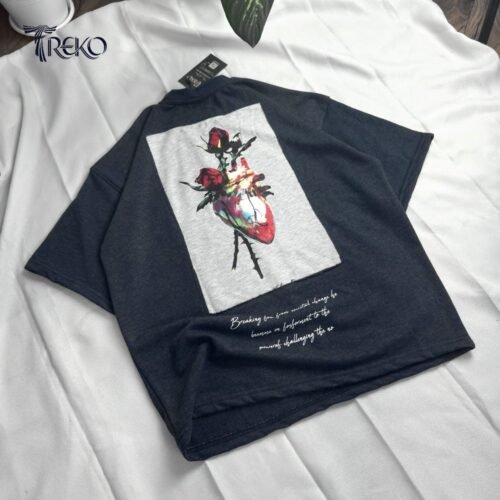 Alternative view of HEART OF DEFIANCE PATCH TEE CHARCOAL GRAY