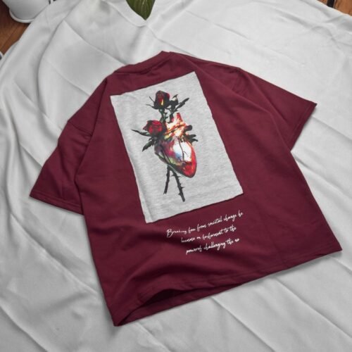 Alternative view of HEART OF DEFIANCE PATCH TEE MAROON